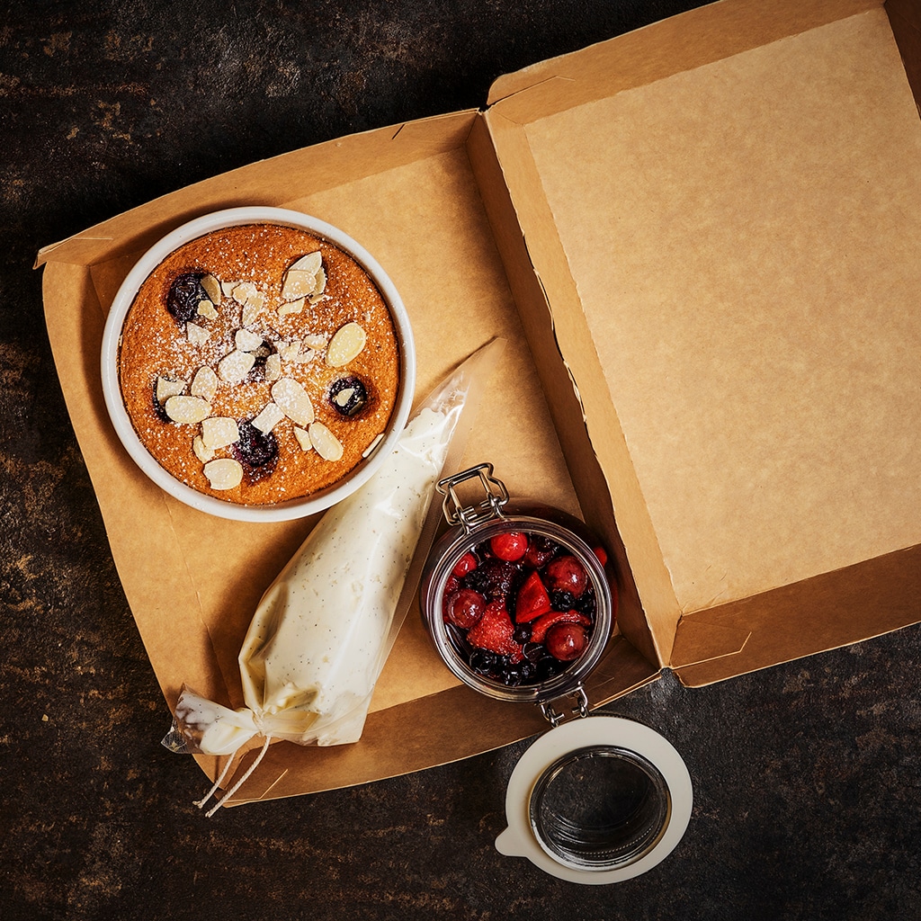 Clafoutis med körsbär, romtopf och vaniljmascarpone